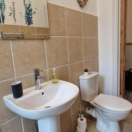 Lovely Victorian In Clifton Village Apartmán