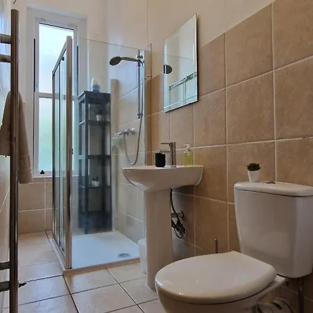 Lovely Victorian In Clifton Village * Bristol