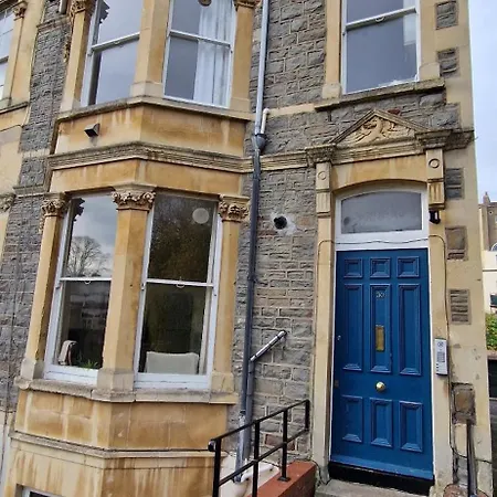 Lovely Victorian In Clifton Village Apartmán