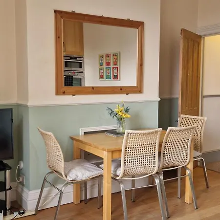 Lovely Victorian In Clifton Village