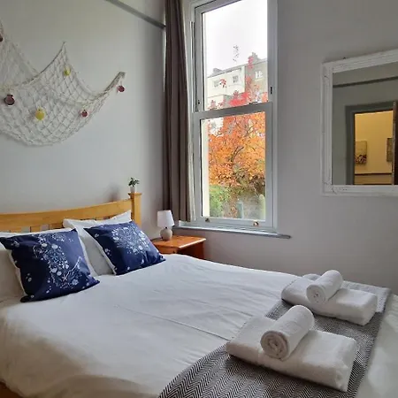 Lovely Victorian In Clifton Village * Bristol