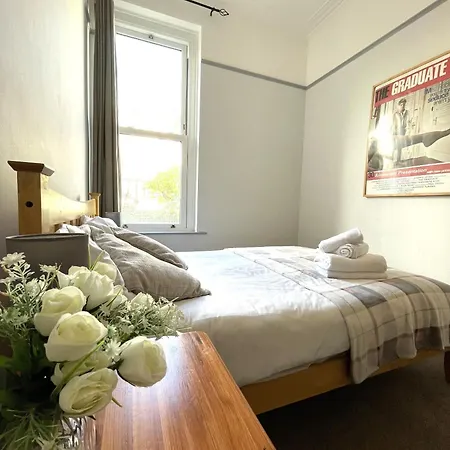 Lovely Victorian In Clifton Village