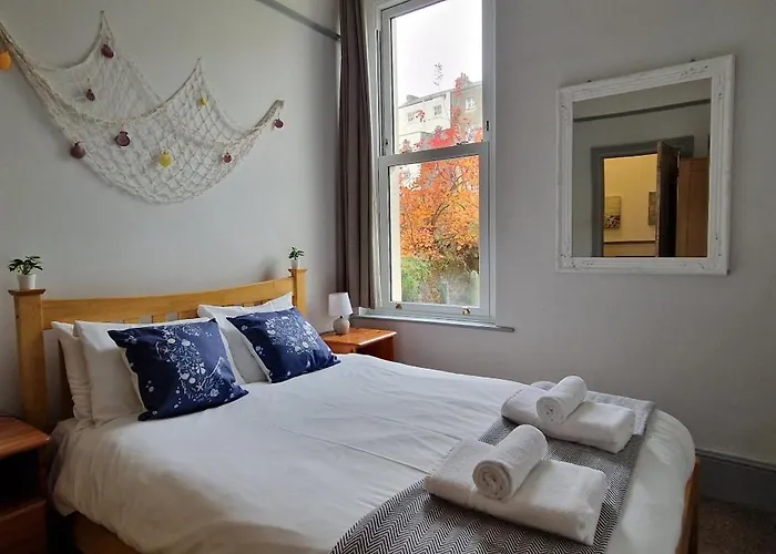 Lovely Victorian In Clifton Village * בריסטול